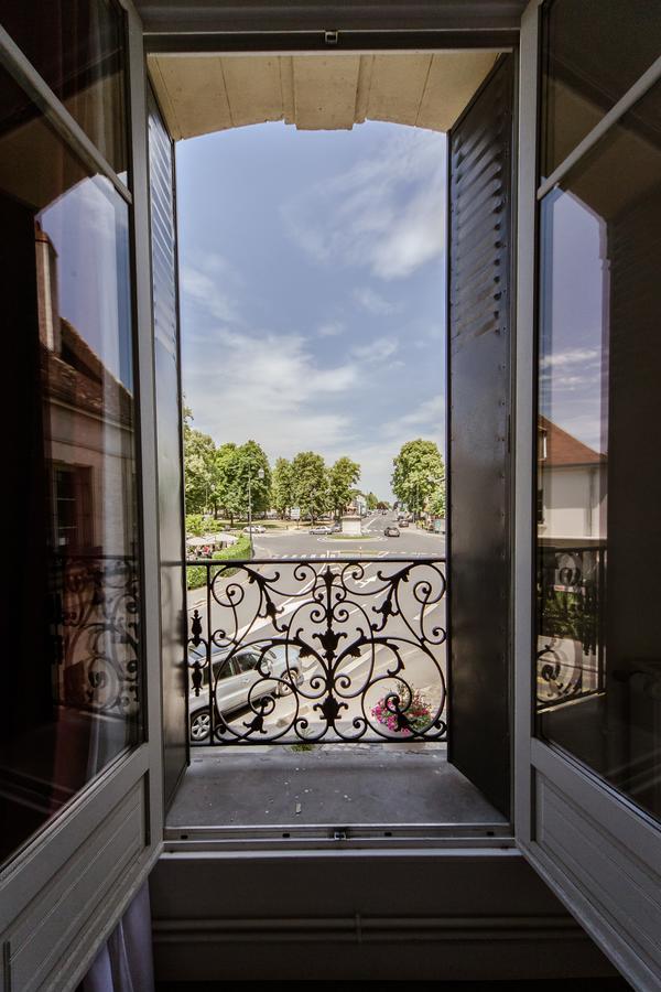Logis Hotel - Le Petit Bellon سونلي المظهر الخارجي الصورة